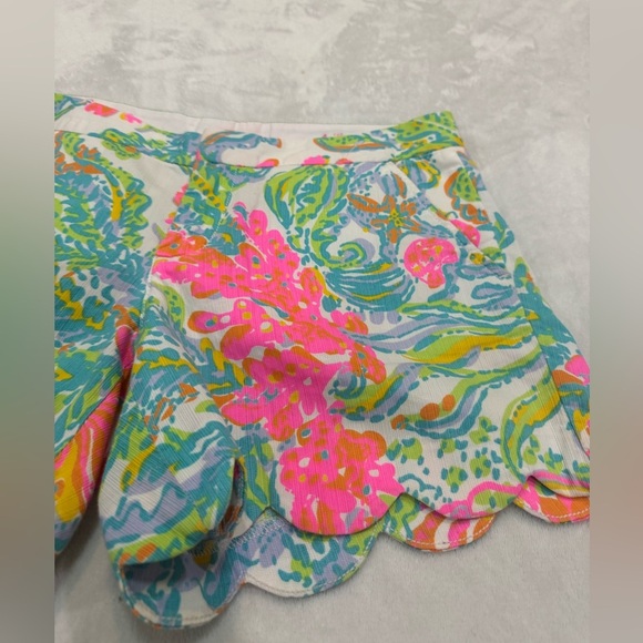 Lily Pulitzer 5" Buttercup Shorts - Picture 3 of 9